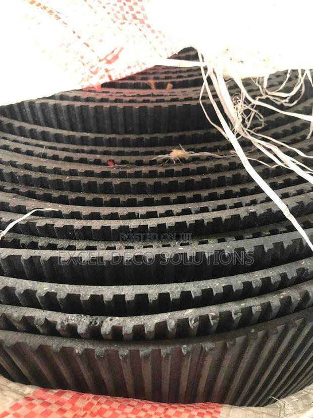 Ribbed Rubber Mat Flooring – Safe, Strong Easy to Clean