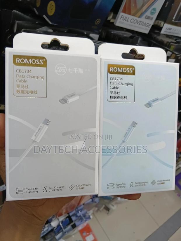 The Romoss Type-C to Lightning Cable Fast Charging (Up to 27w/3a) - thumbnail 2