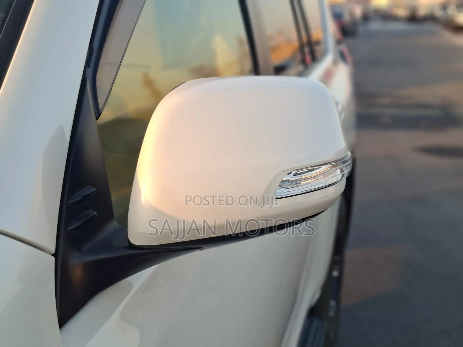 Toyota Land Cruiser Prado 2.8 2019 White