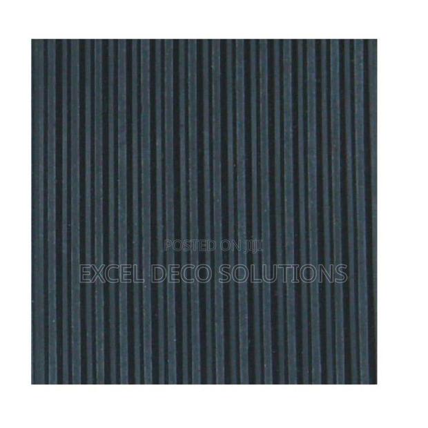 Commercial Ribbed Rubber Mat – Long Lasting Quality