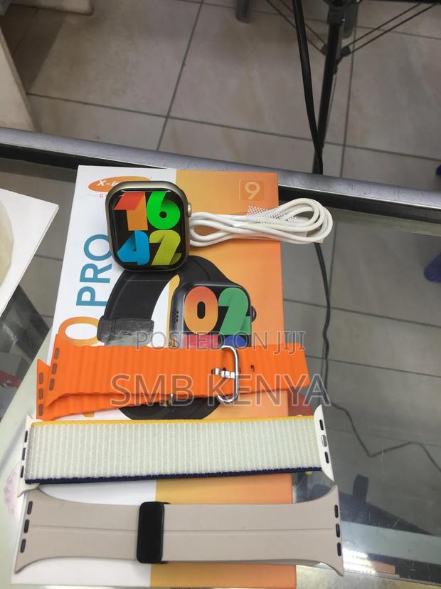 Latest X200 Pro Watch With Wireless Charging - main view