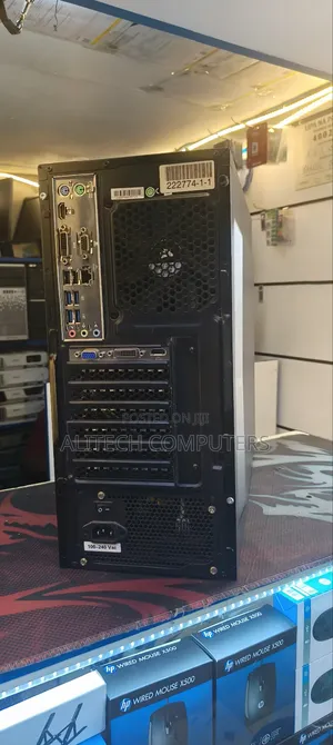 Desktop Computer Asus 8GB Intel Core i5 HDD 500GB