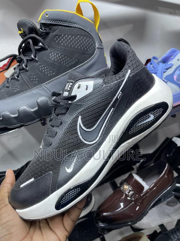 Nike Air Zoom Winflow - thumbnail 10