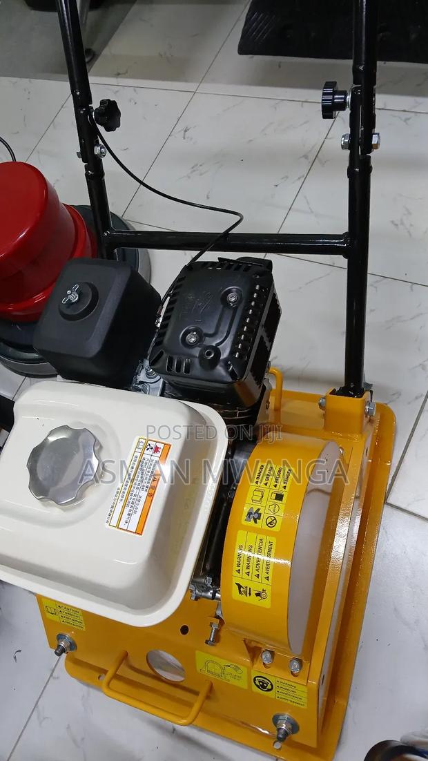 Vibrator Plate Compactor - thumbnail 2