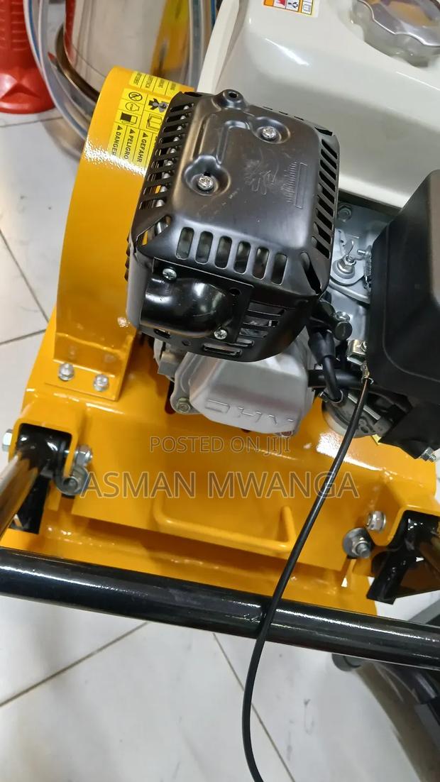 Vibrator Plate Compactor - thumbnail 3