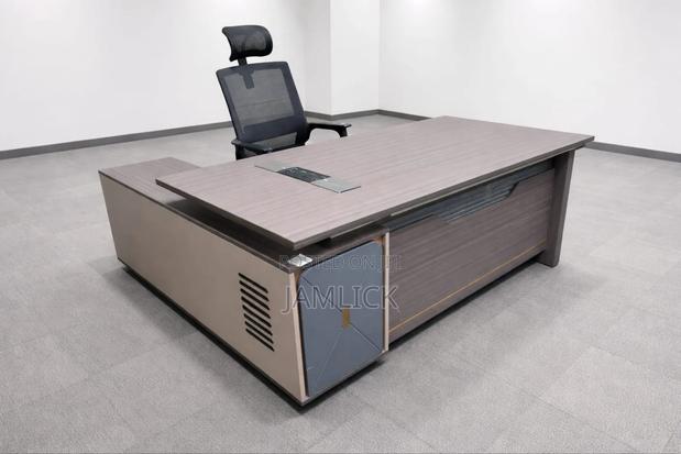 Executive Office Desk –Th - main view
