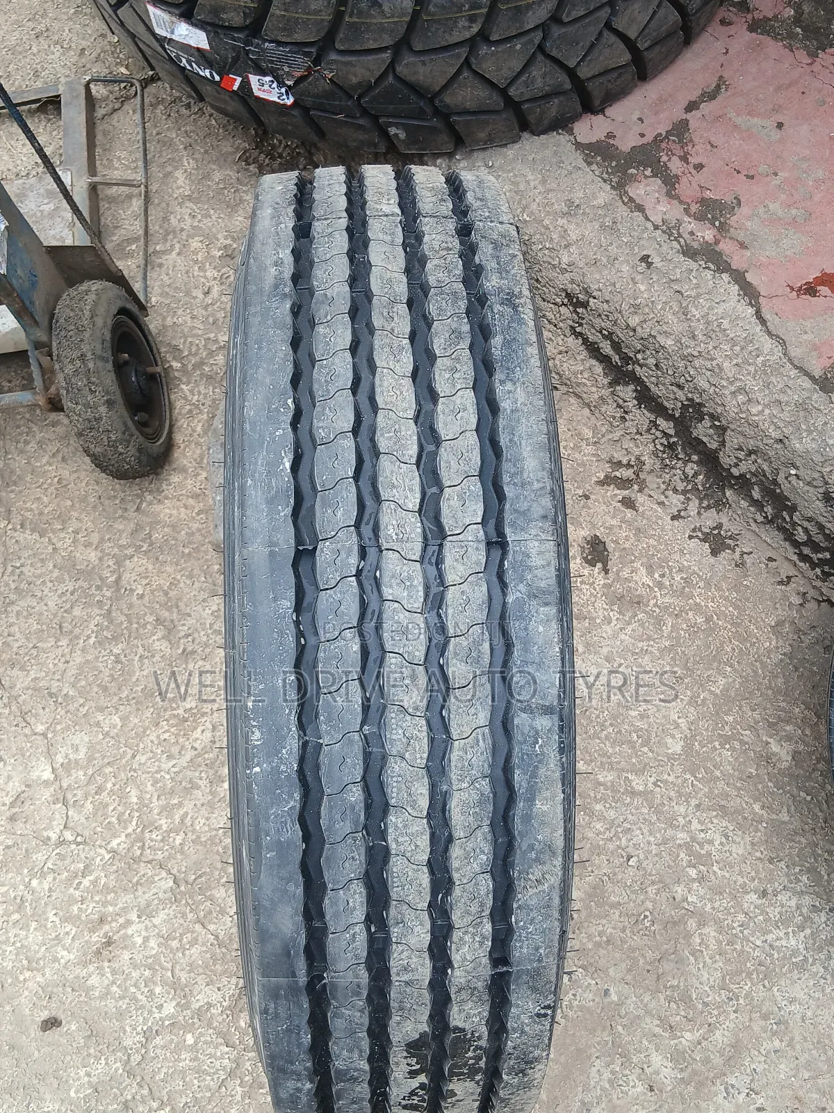 9.5r17.5 Boto Tires ( Front )