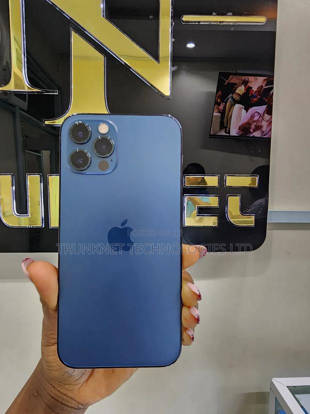Apple iPhone 12 Pro 128 GB Blue - thumbnail 2
