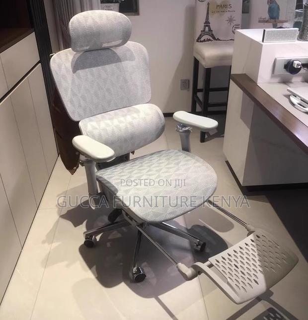 White Orthopedic Mesh Chair With Footrest - thumbnail 5