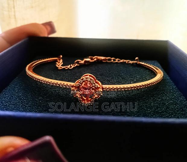Swarovski Una Bangle + Una Drop Earring Set - thumbnail 4