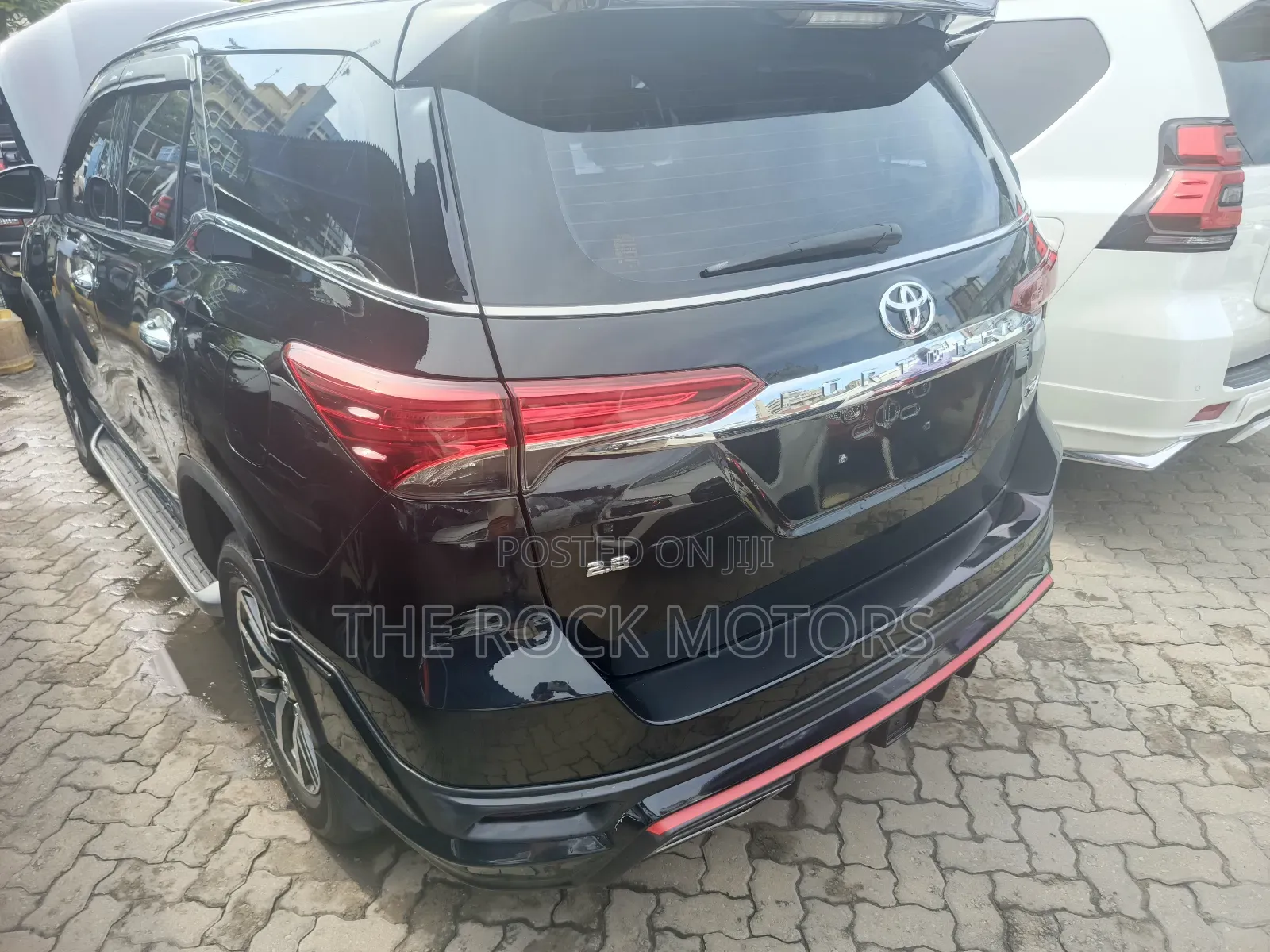 Toyota Fortuner 2018 Black