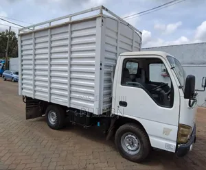 Isuzu NHR 2015 White