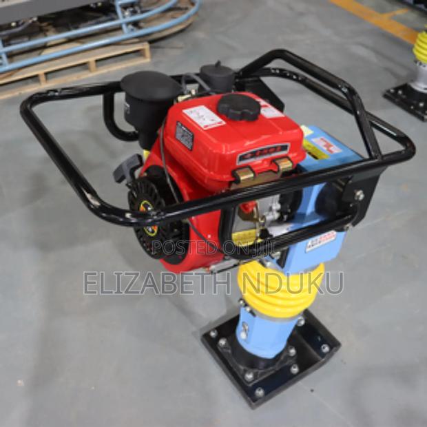 Thumbing Rammer - main view