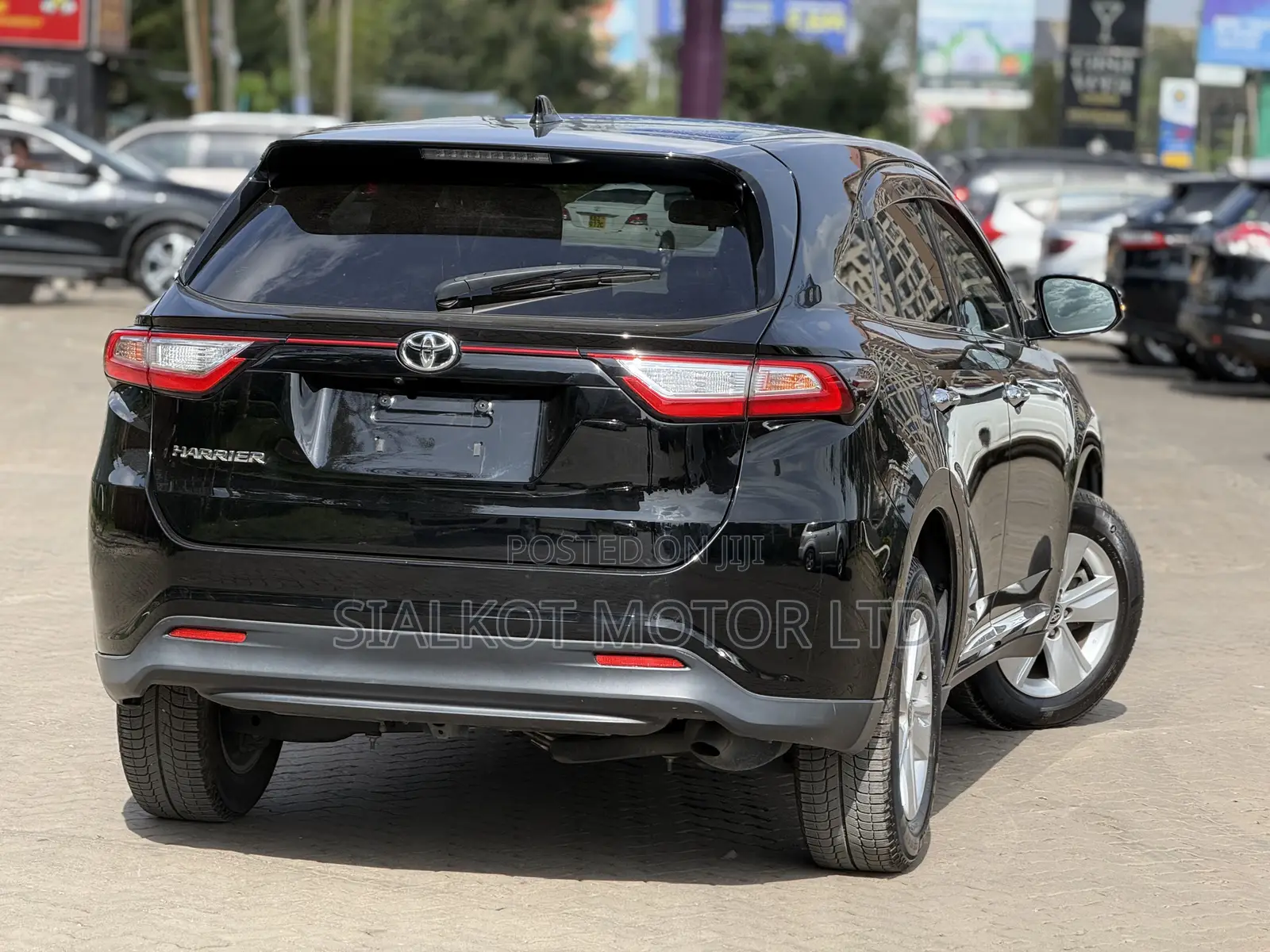 Toyota Harrier 2.0 2019 Black