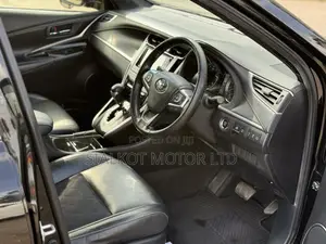 Toyota Harrier 2.0 2019 Black