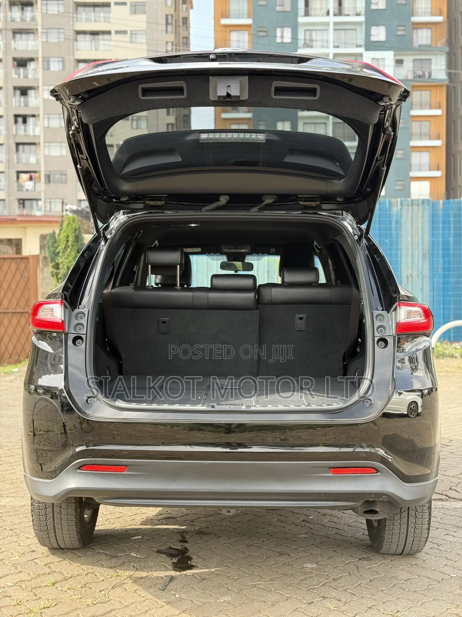 Toyota Harrier 2.0 2019 Black