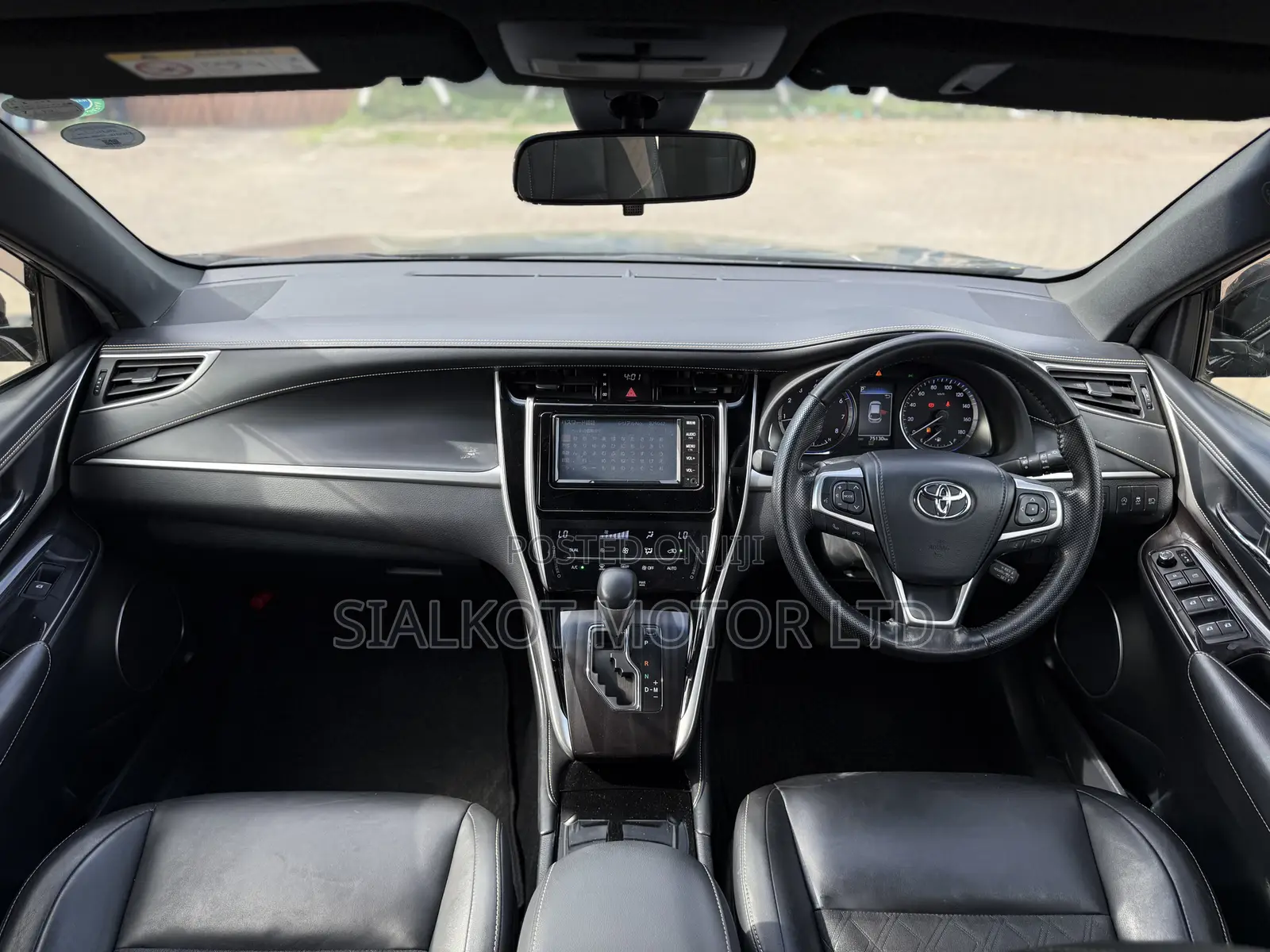 Toyota Harrier 2.0 2019 Black