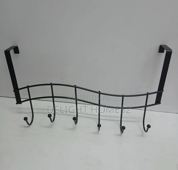 Heavy Duty Metallic Multpurpose Over the Door Hanger_alp