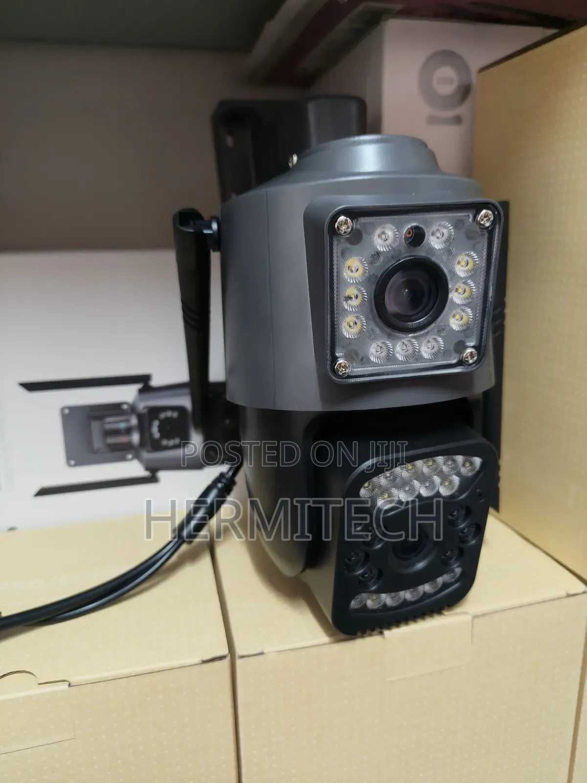 Outdoor/Indoor With Bidirectional Voice Dual Lens 4g Electric Model