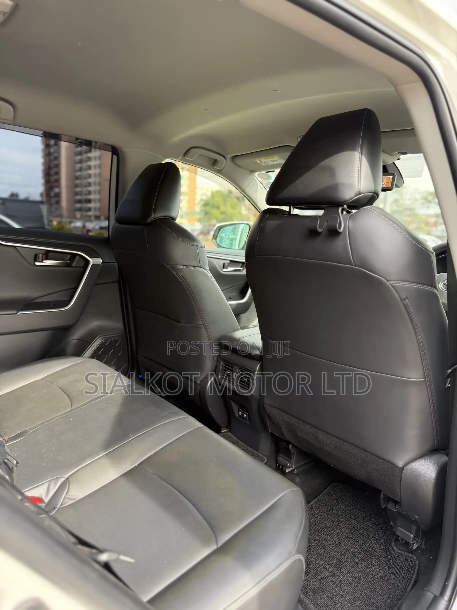 Toyota RAV4 Limited AWD 2019 White