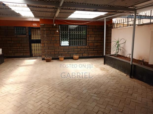 3bdrm Maisonette in Highview, Ngumo Estate for sale