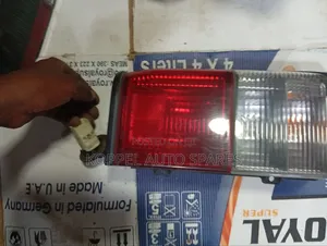 Mazda Bongo /Nissan Vannete Taillight