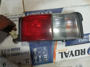 Mazda Bongo /Nissan Vannete Taillight