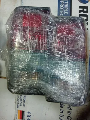 Mazda Bongo /Nissan Vannete Taillight