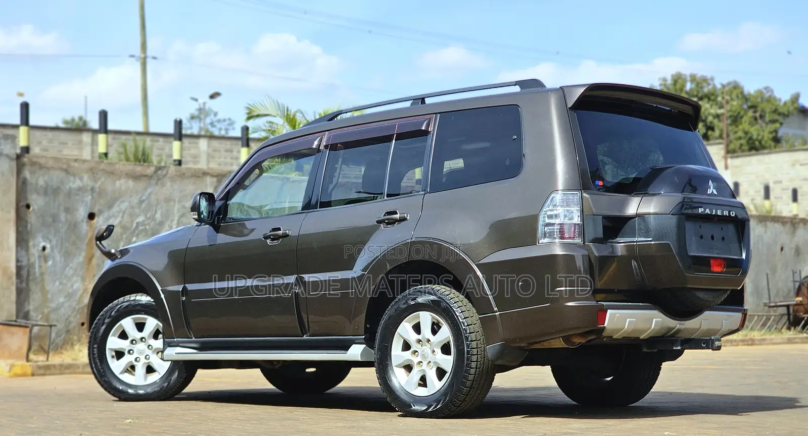 Mitsubishi Pajero V90 3.2 DI-D GLS/GLX 2018 Brown