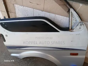 Mazda Bongo (Vanette ) Front Door 4wd Right
