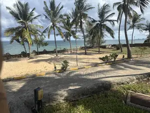 3 Br Beach Front in Mombasa
