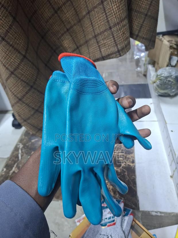 Total Nitrile Gloves