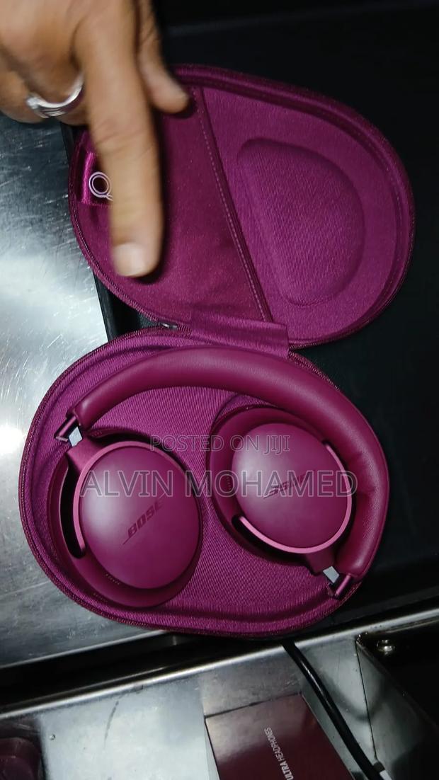 Head Phones - main view