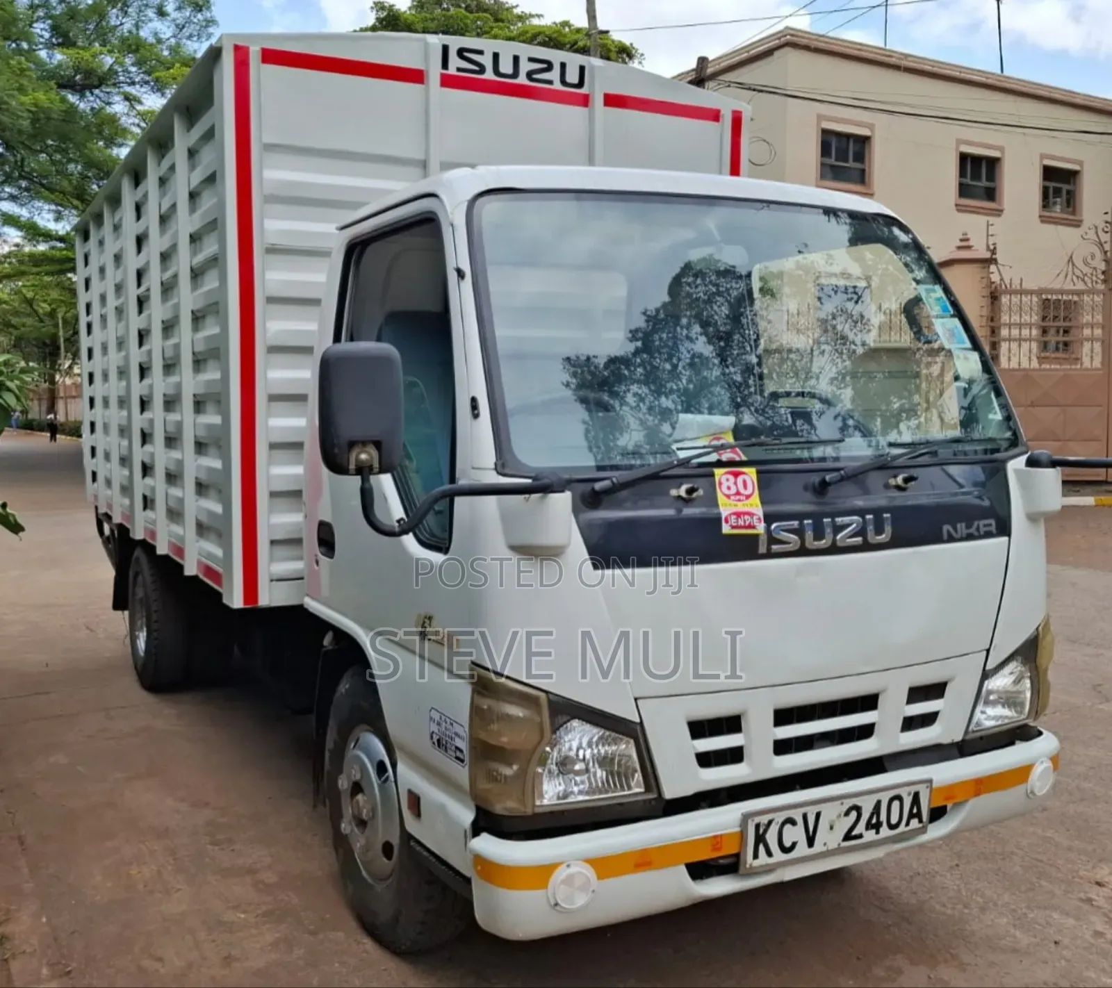 Isuzu NKR Lorry