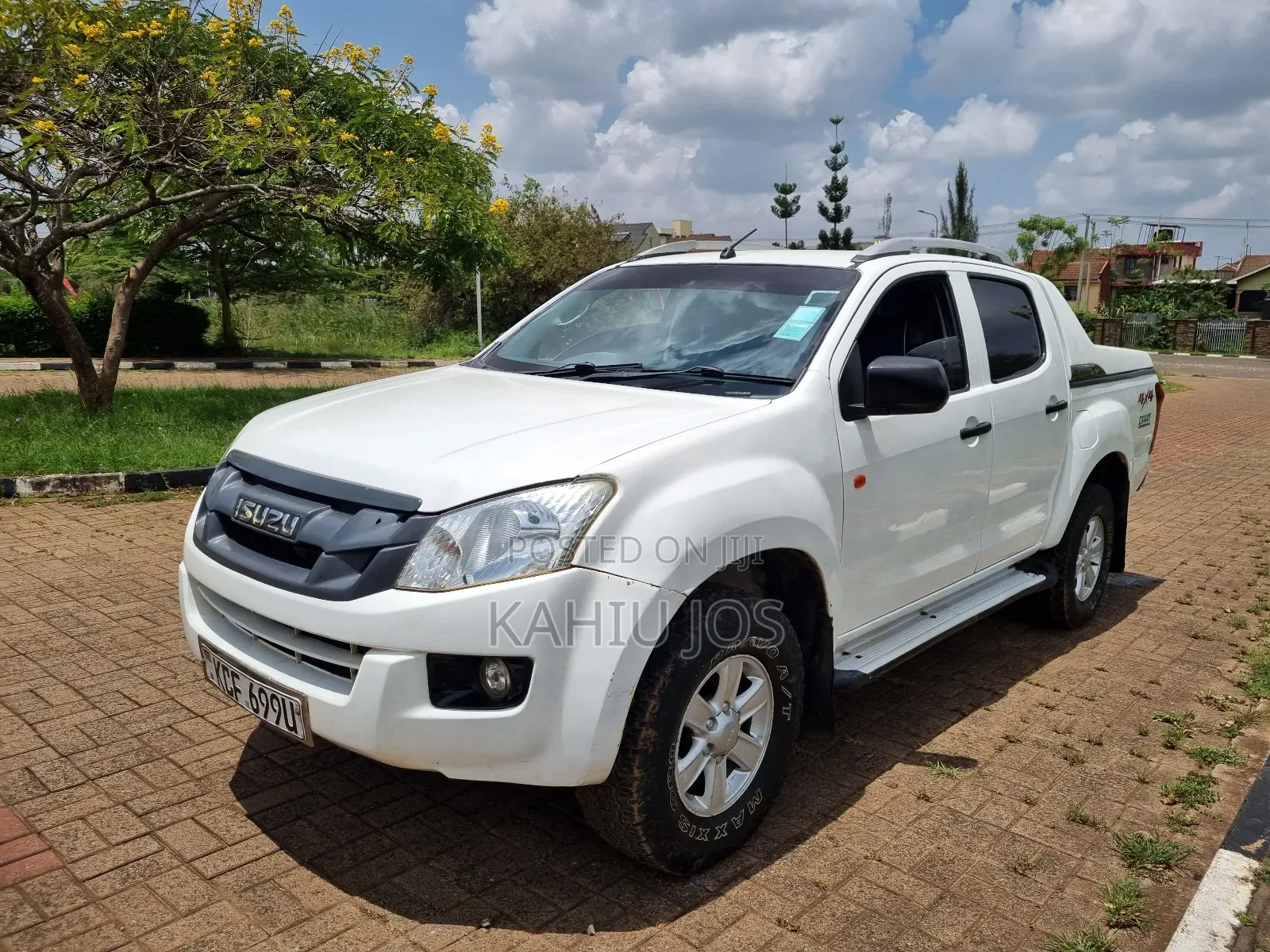 Isuzu D-MAX 2015 White