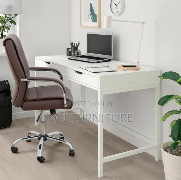 Office Chairs; Leather Executive Office Chair - main view