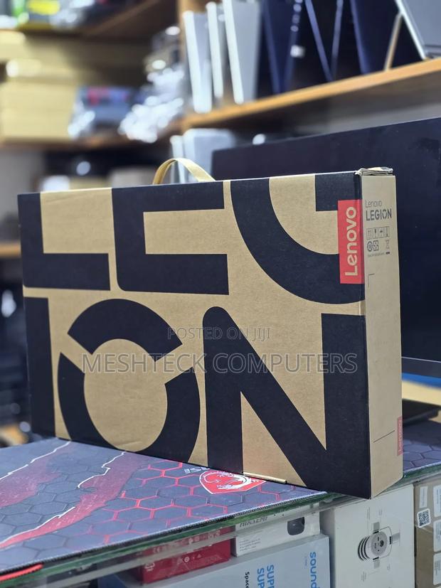 New Laptop Lenovo Legion 5 32GB Intel Core Ultra 9 SSD 1T