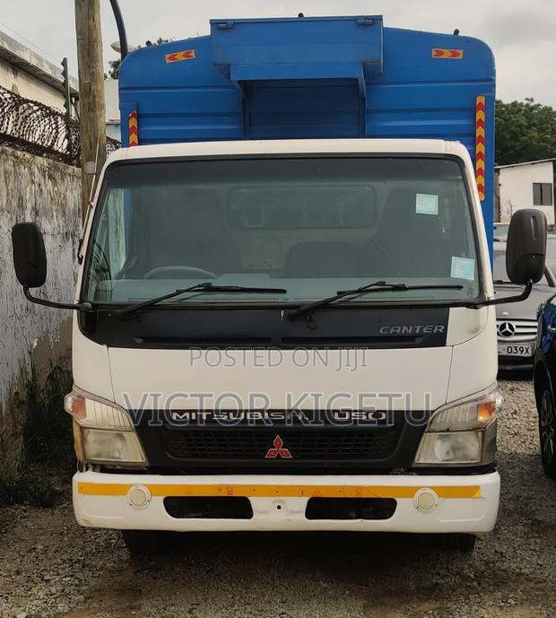 Mitsubishi Canter Fe84 - main view