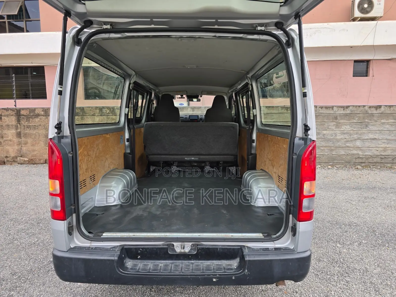 Toyota Regius 2019 Silver