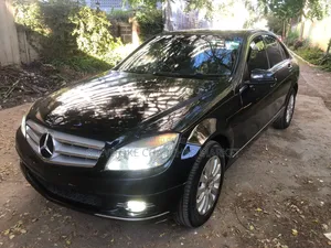 Mercedes-Benz C200 2010