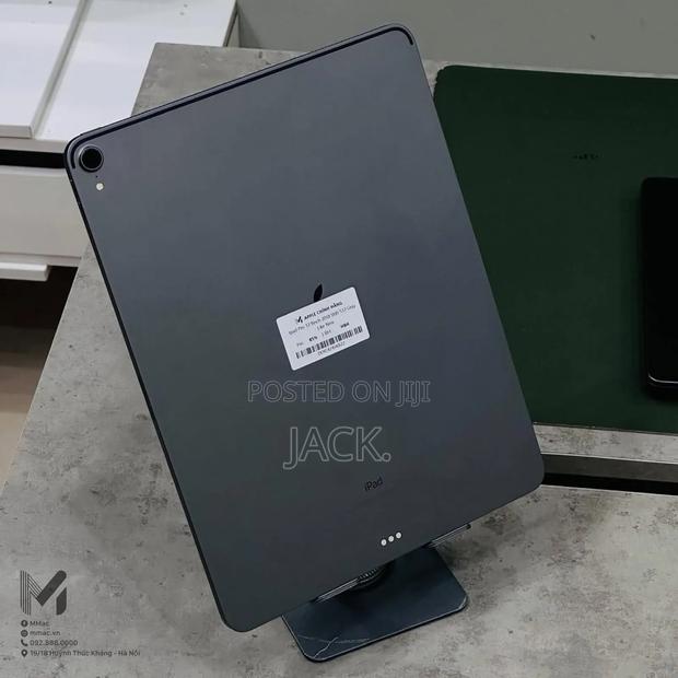 Apple iPad Pro 12.9 (2018) 512 GB Gray - thumbnail 2