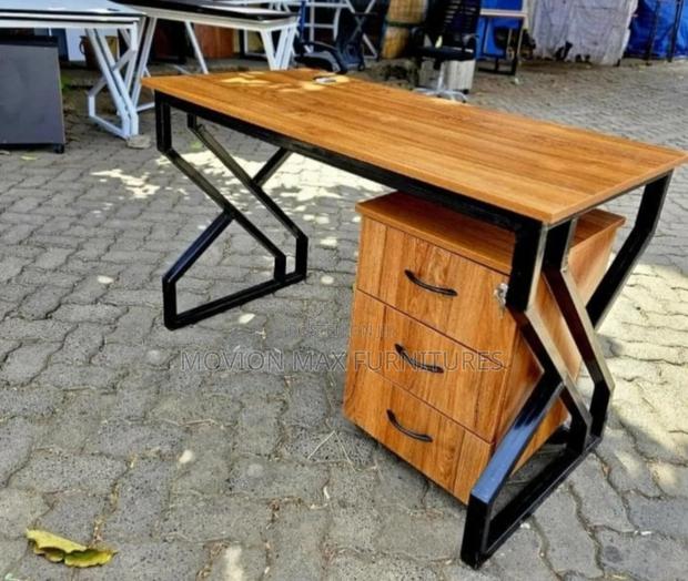 File Pedestal With Table - main view