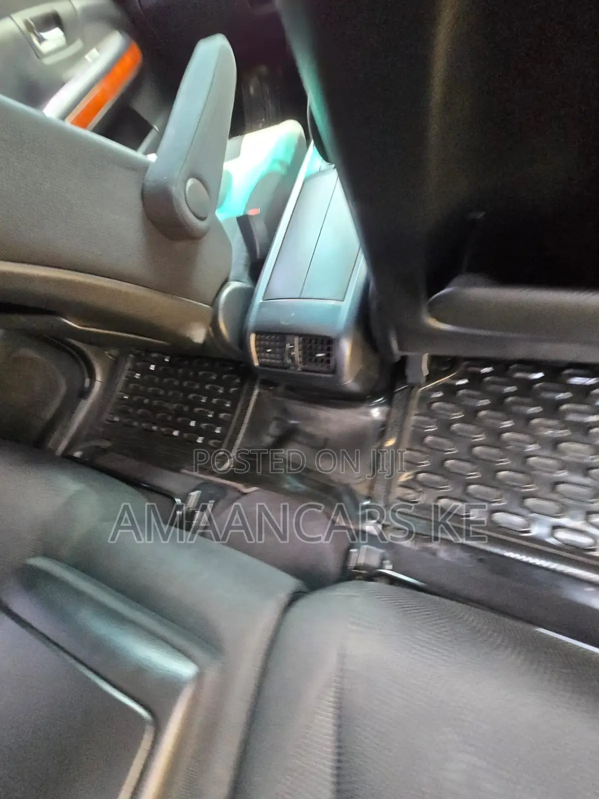 Toyota Harrier 240G 2012 Blue