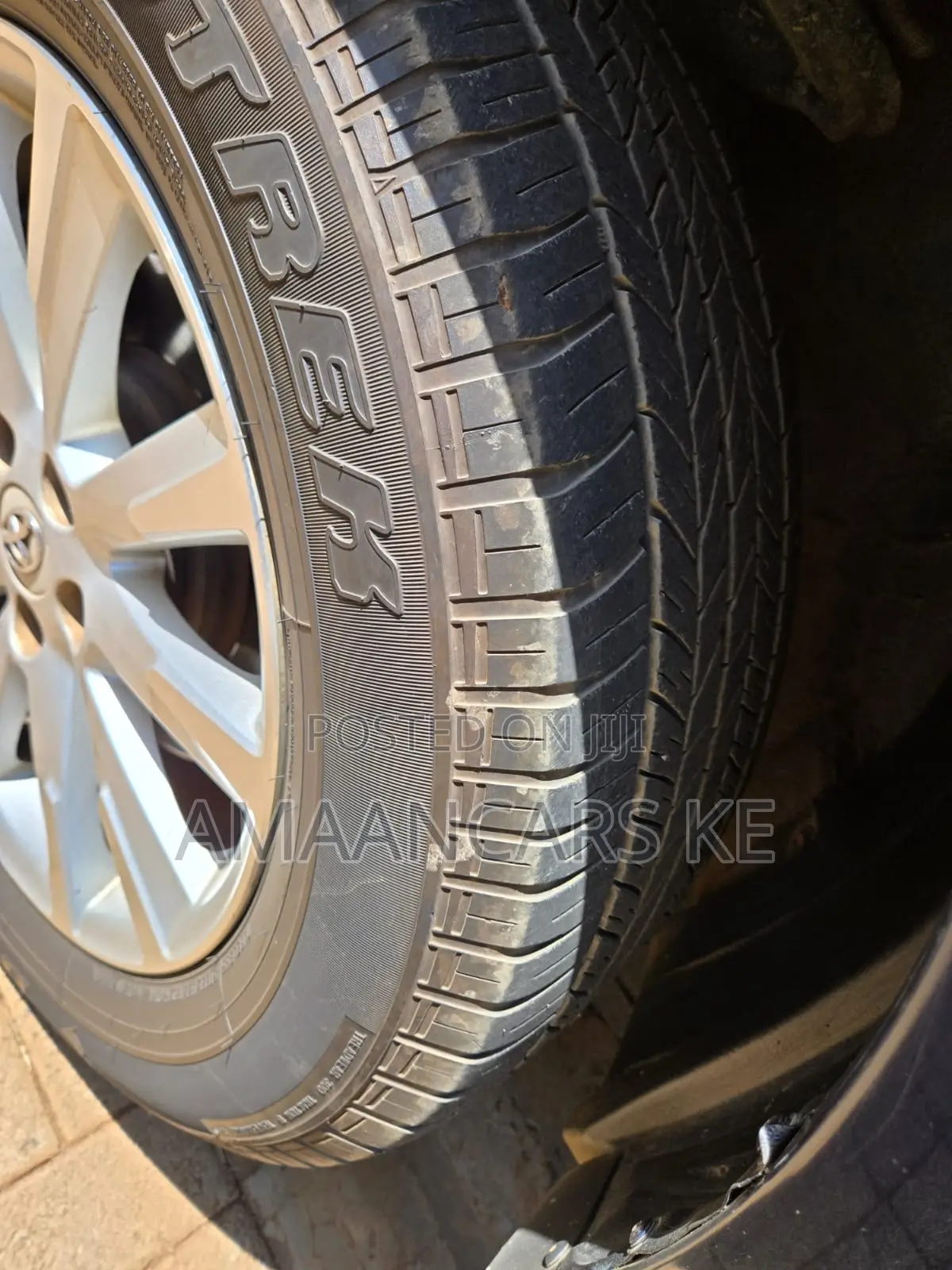 Toyota Harrier 240G 2012 Blue