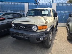 Toyota FJ Cruiser 2019 Ivory