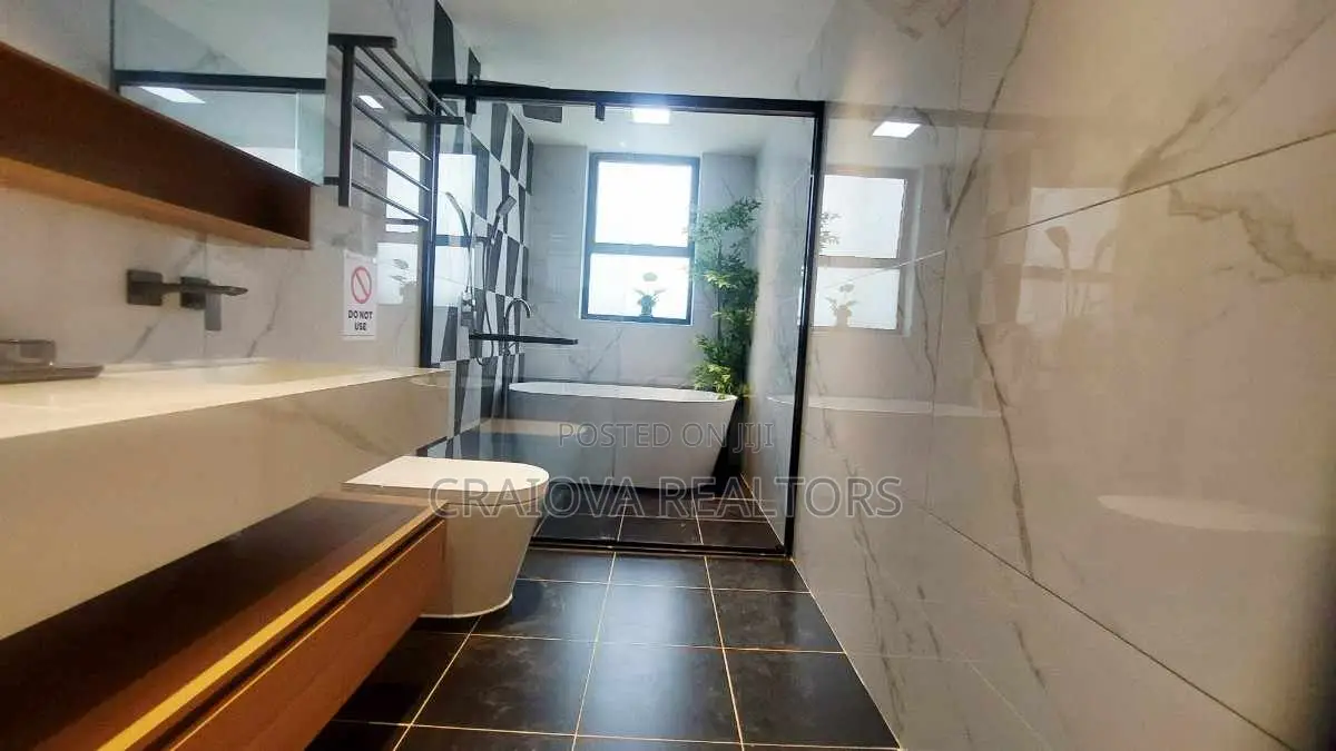 4bdrm Apartment in Raphta Road Area for sale