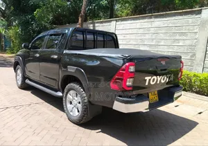 Toyota Hilux Revo Double Cab Deisel 2.8 RWD 2016 Black