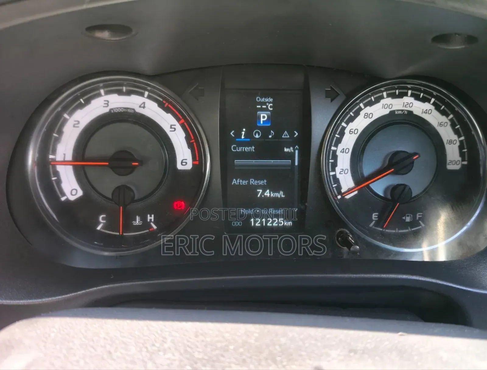 Toyota Hilux Revo Double Cab Deisel 2.8 RWD 2016 Black