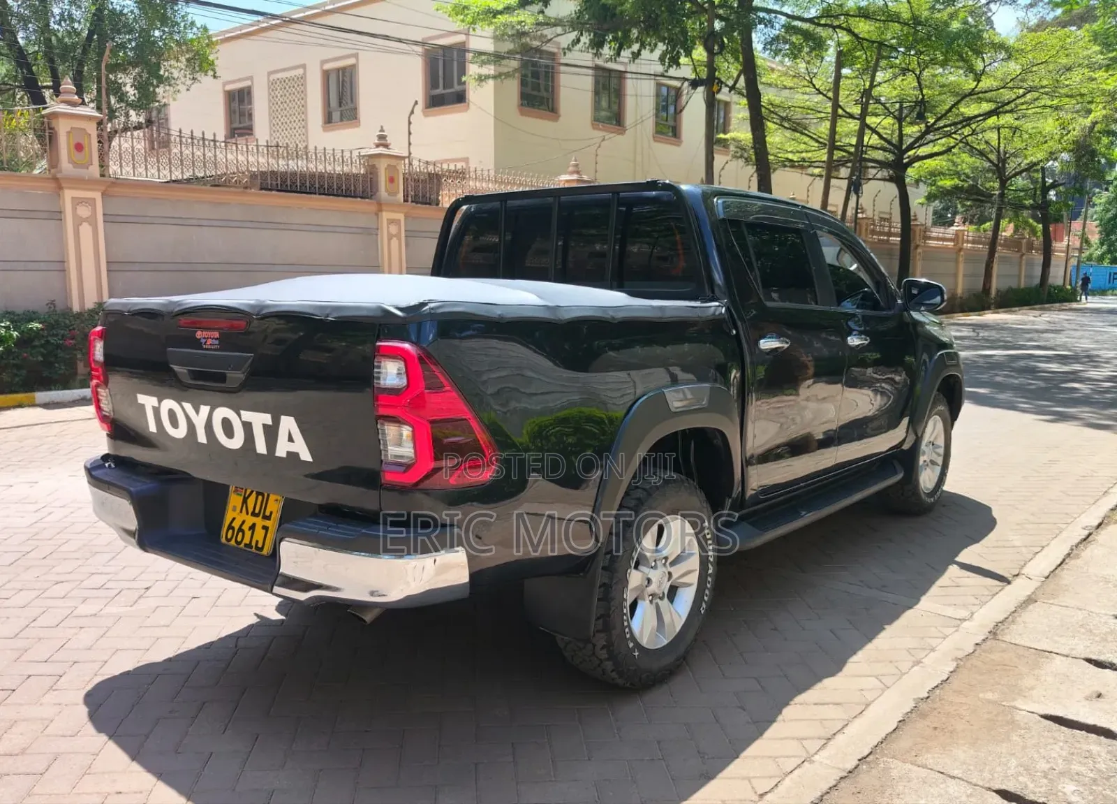 Toyota Hilux Revo Double Cab Deisel 2.8 RWD 2016 Black