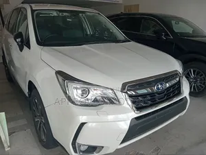 Subaru Forester 2018 White
